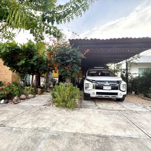 Casa en Venta de una Planta con 3 Recámaras en Gran Santa Fe